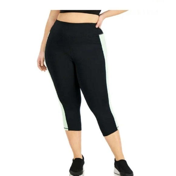 ID Ideology Women's Colorblocked Capri Leggings Green ASh - Picture 3 of 11